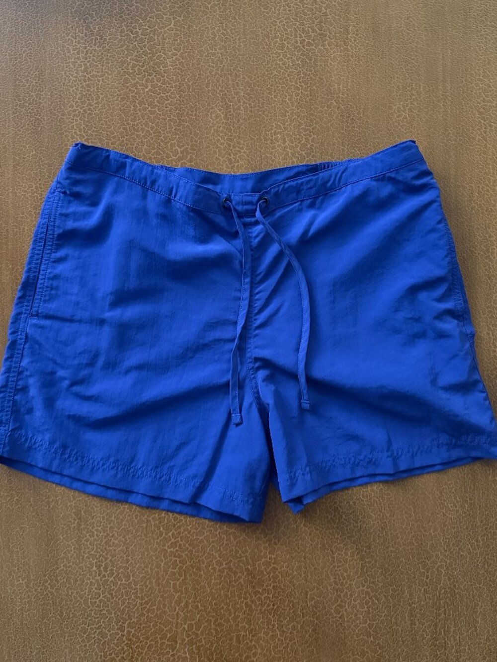 L.L. LL Bean Blue Short Elastic Waist Drawstring with Pockets - Size Medium